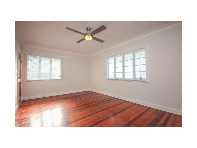 83 Broadwater Road, Mount Gravatt East QLD 4122