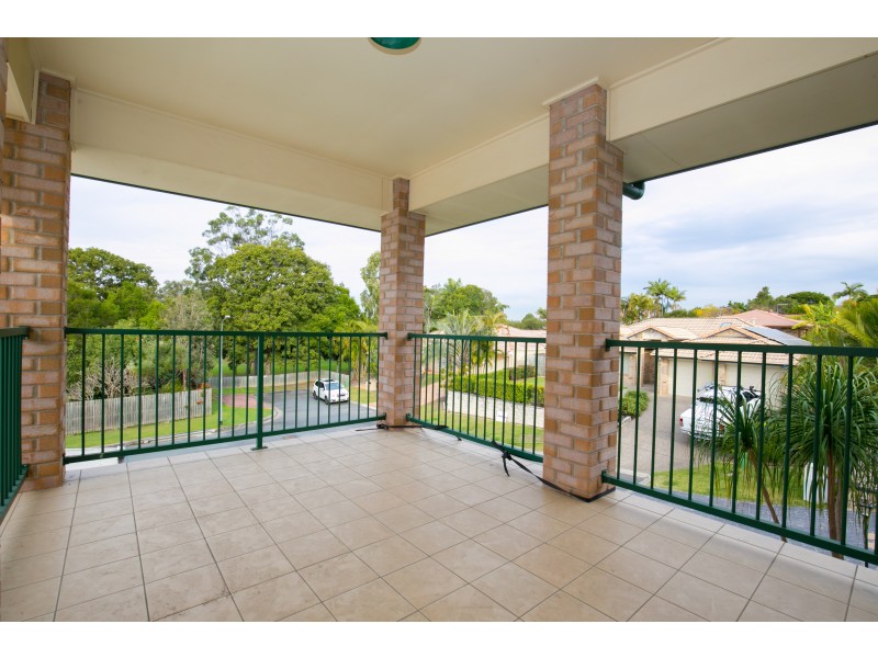 11 Pleasant Place, Wishart QLD 4122