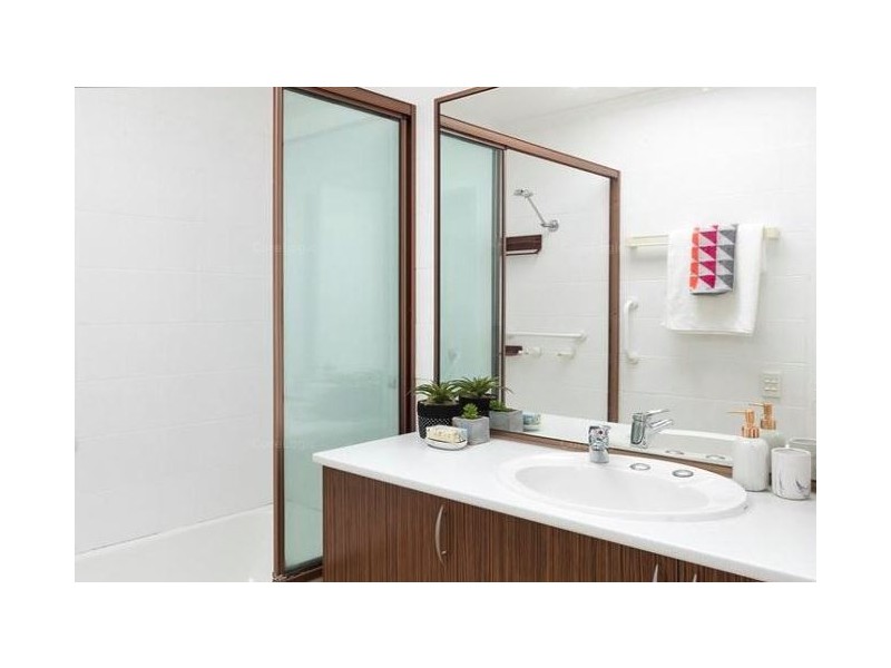 1/3 Fulton street, Wishart QLD 4122