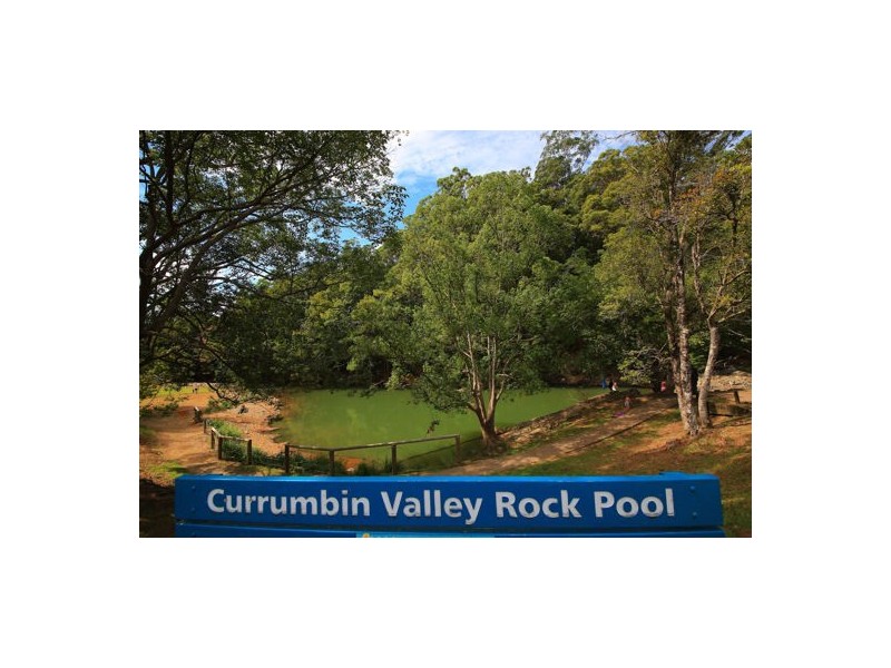 4 Roker Drive, Currumbin Waters QLD 4223