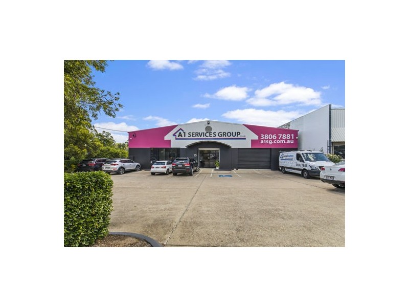 15 Elliott Court, Hillcrest QLD 4118