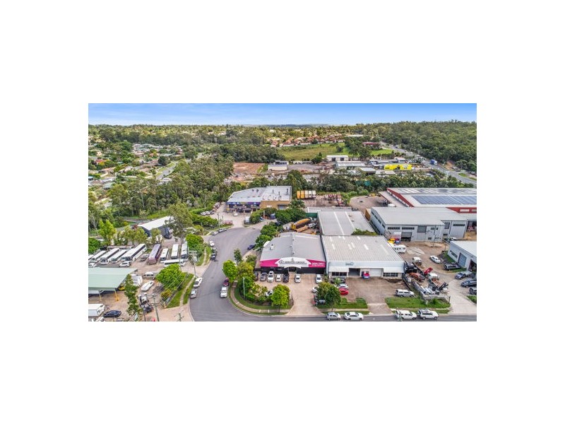 15 Elliott Court, Hillcrest QLD 4118