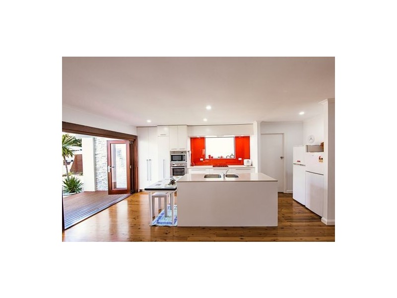 5 Susanne Street, Southport QLD 4215