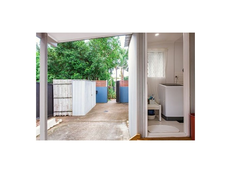 5 Susanne Street, Southport QLD 4215