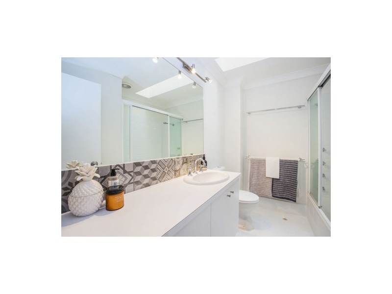 16/7 Campbell Street, Bundall QLD 4217