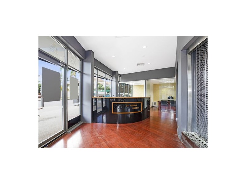 LEASE B, 33 RACECOURSE ROAD, Hamilton QLD 4007