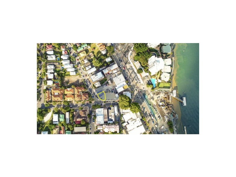 LEASE B, 33 RACECOURSE ROAD, Hamilton QLD 4007