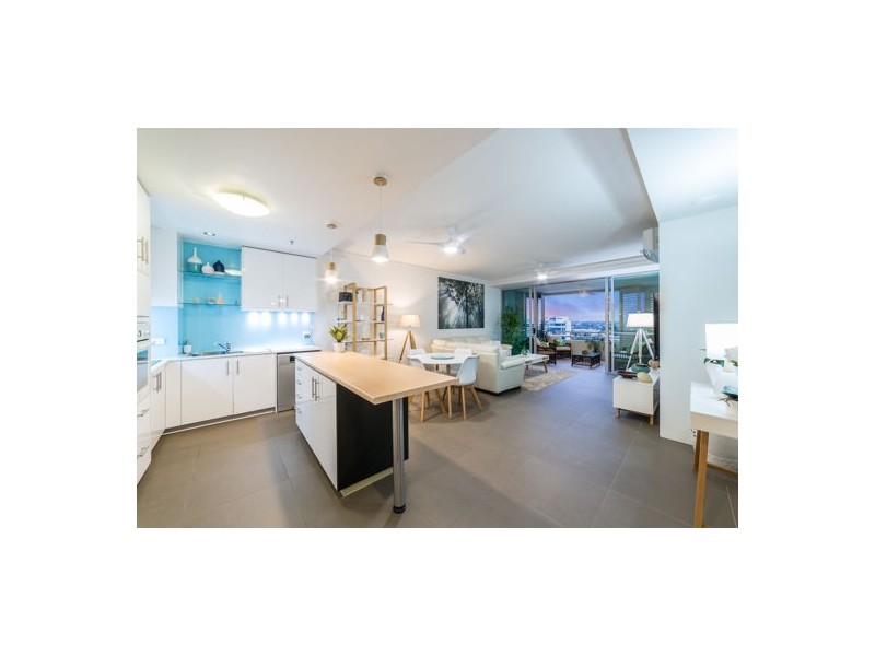 1105/360 Marine Parade, Labrador QLD 4215