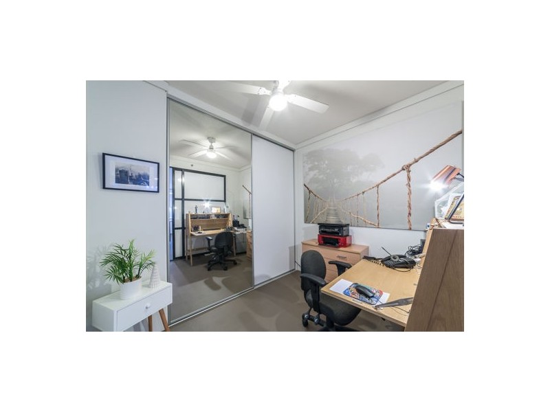 1105/360 Marine Parade, Labrador QLD 4215