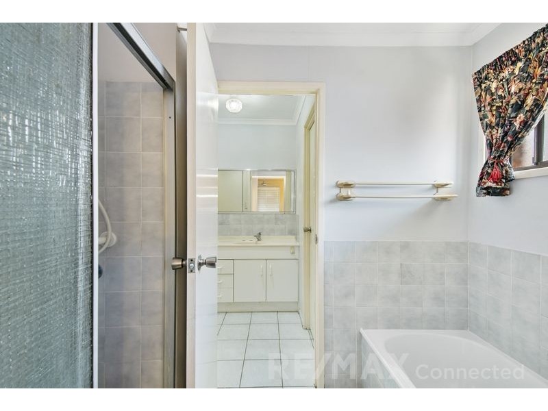 28 Diamondcrest Avenue, Deception Bay QLD 4508