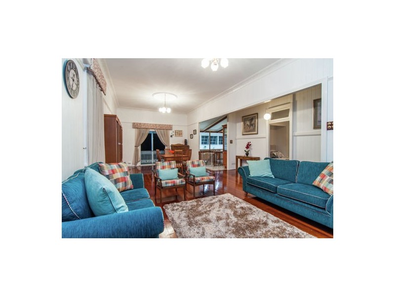 203 Rode Rd, Wavell Heights QLD 4012