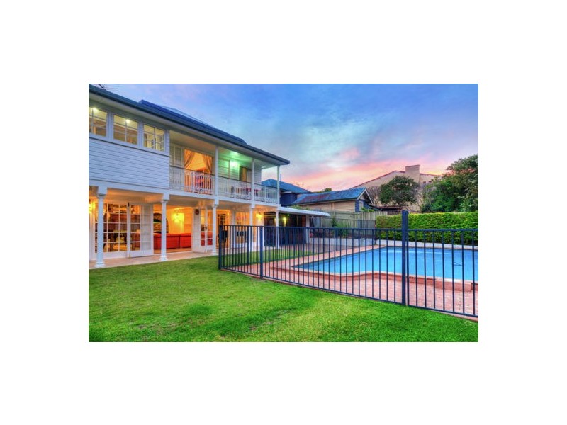 203 Rode Rd, Wavell Heights QLD 4012
