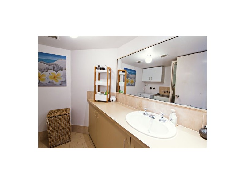 5/5 Rolan Court, Palm Beach QLD 4221