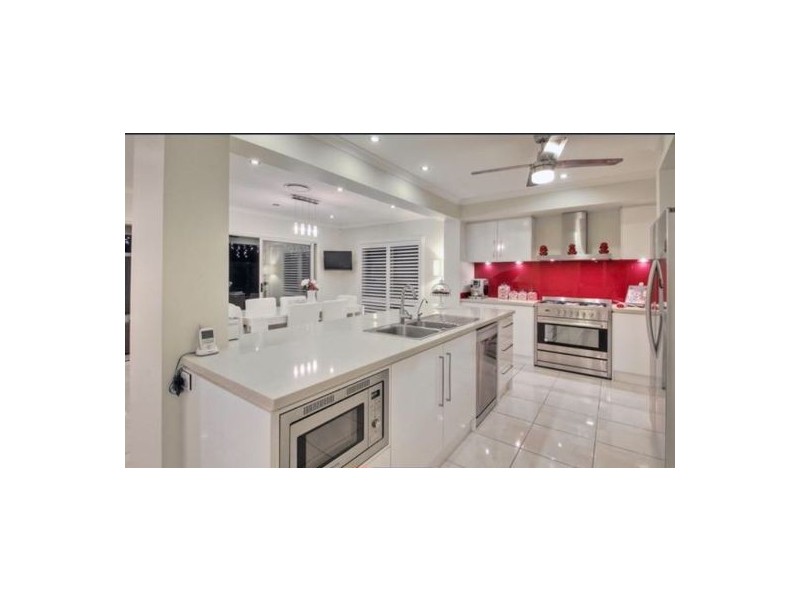 43 McGarry St, Eight Mile Plains QLD 4113