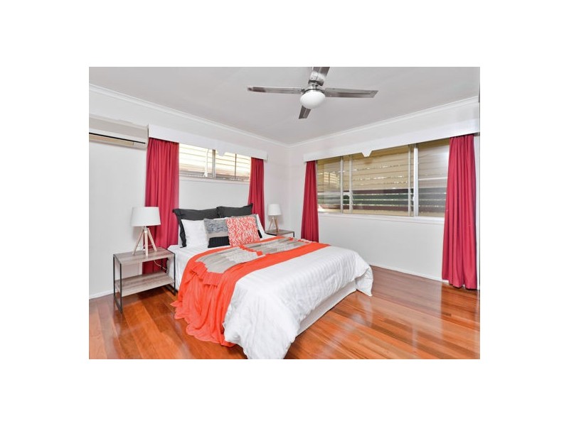 18 Shelley Street, Strathpine QLD 4500