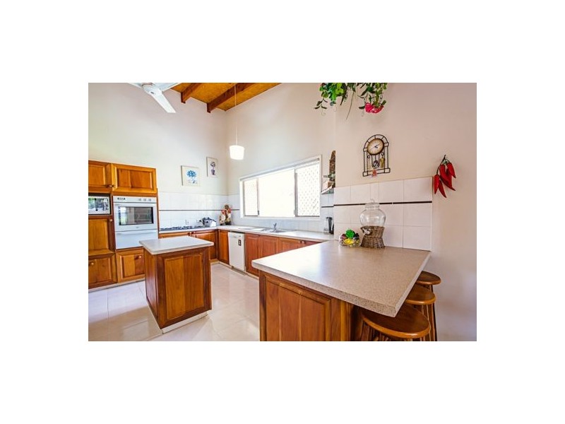 8 Wickepin Court, Elanora QLD 4221