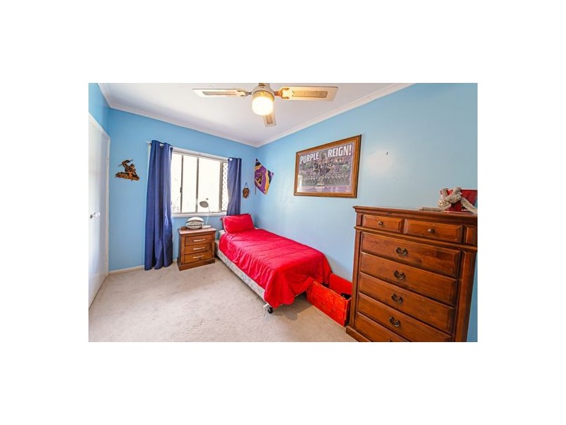 8 Wickepin Court, Elanora QLD 4221