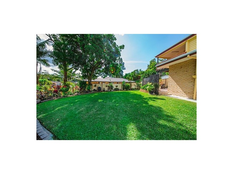 8 Wickepin Court, Elanora QLD 4221