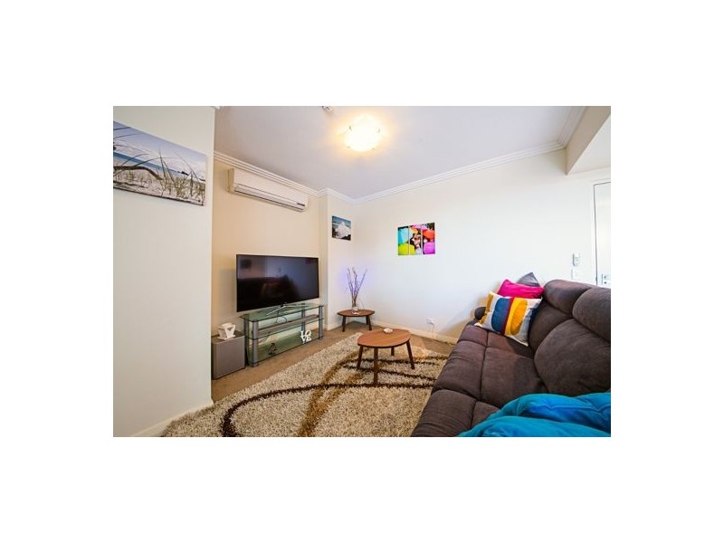 2112/10 5th Ave, Palm Beach QLD 4221