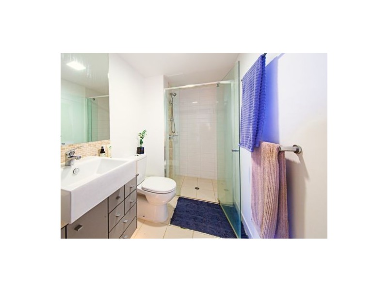 2112/10 5th Ave, Palm Beach QLD 4221
