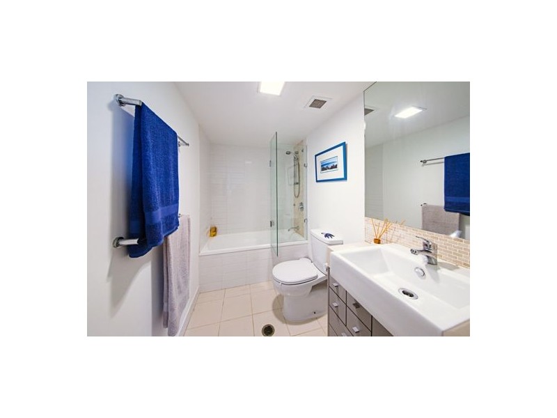 2112/10 5th Ave, Palm Beach QLD 4221