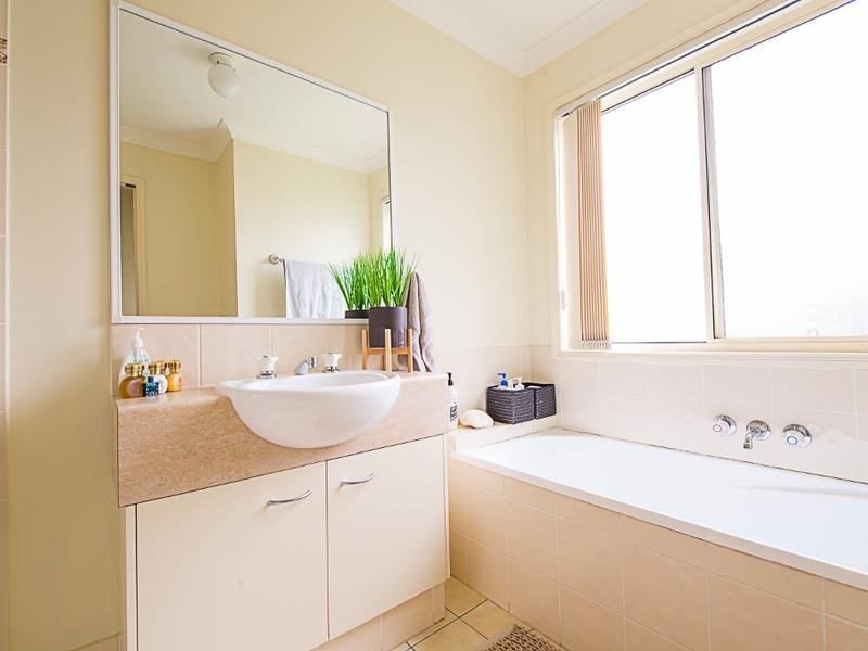 58 Riverpark Drive, Nerang QLD 4211