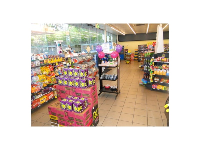 500-503 Kingston Rd, Kingston QLD 4114