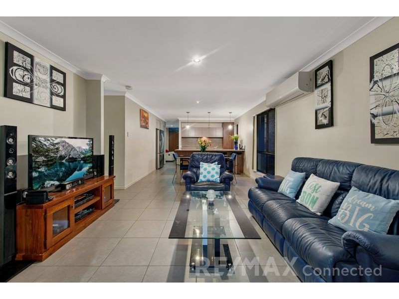 42 Denham Crescent, North Lakes QLD 4509