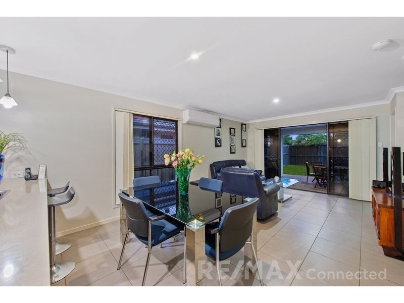 42 Denham Crescent, North Lakes QLD 4509