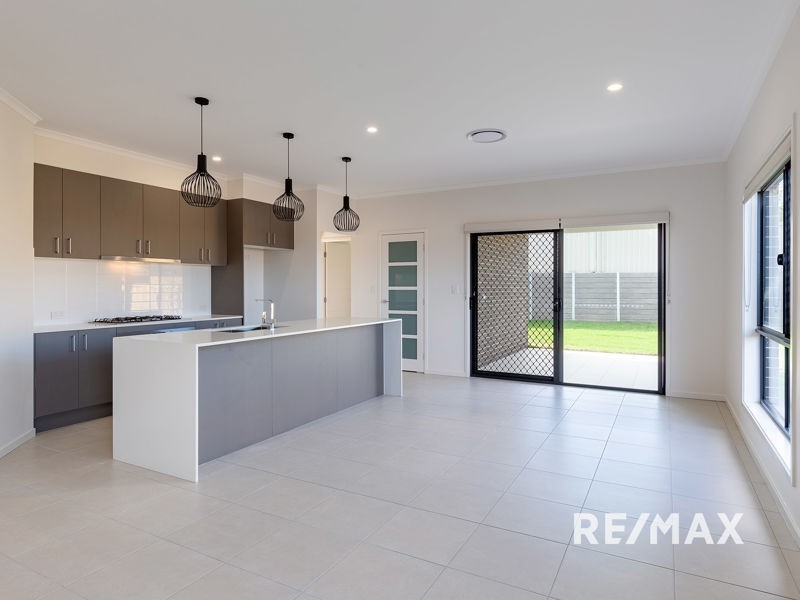 25 Summertaste, Parade, Griffin QLD 4503