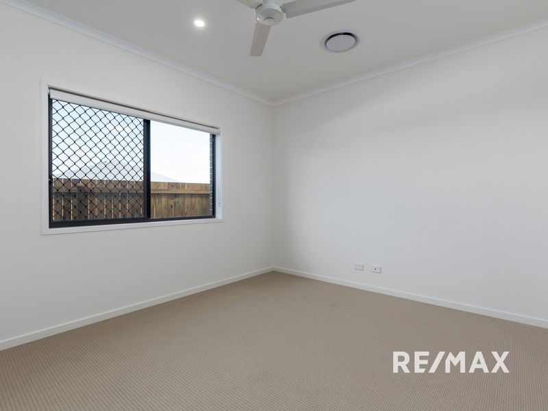 25 Summertaste, Parade, Griffin QLD 4503