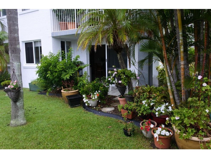 Palm Beach QLD 4221