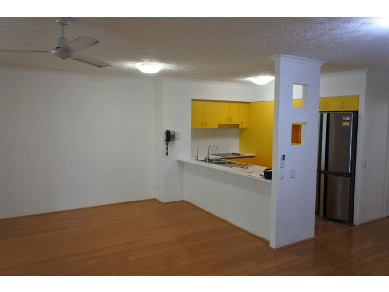 10 Alexandra Avenue, Mermaid Beach QLD 4218