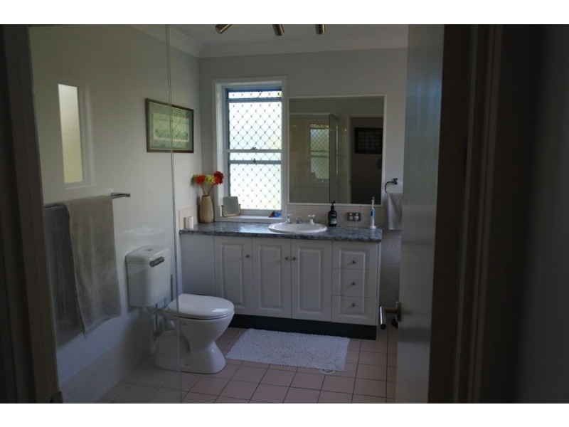 Chevron Island QLD 4217