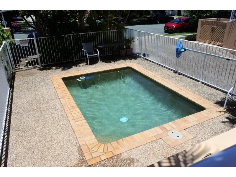 Chevron Island QLD 4217
