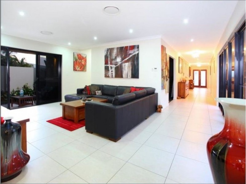 Hope Island QLD 4212