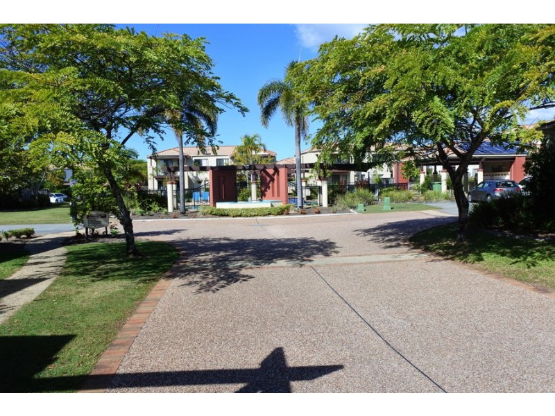 Varsity Lakes QLD 4227