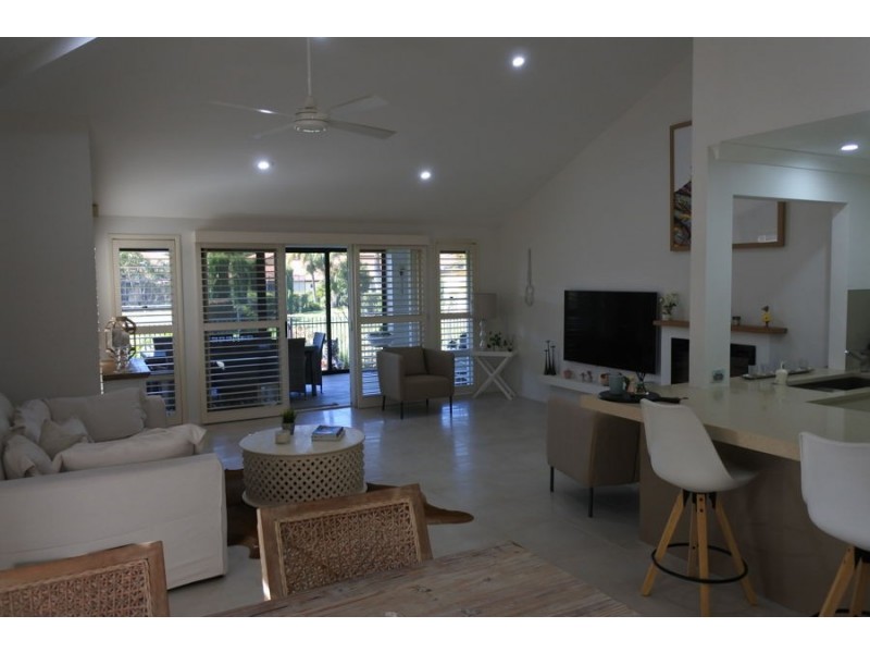 Hope Island QLD 4212