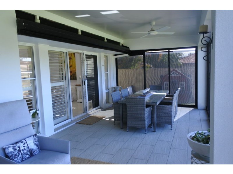 Hope Island QLD 4212