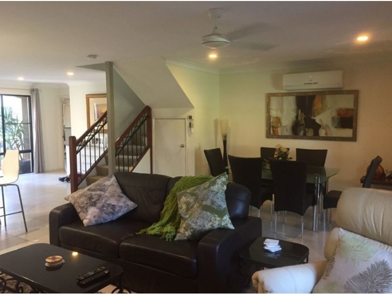 Hope Island QLD 4212