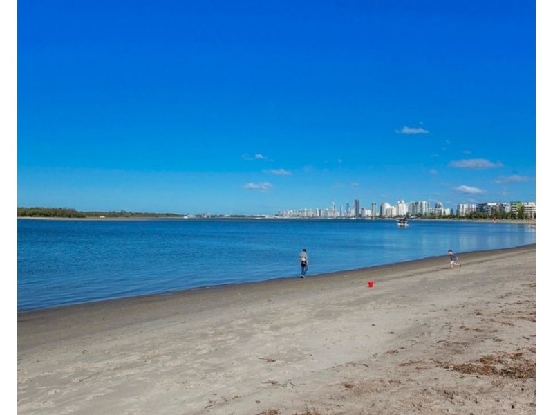 Main Beach QLD 4217