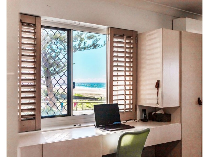 Palm Beach QLD 4221