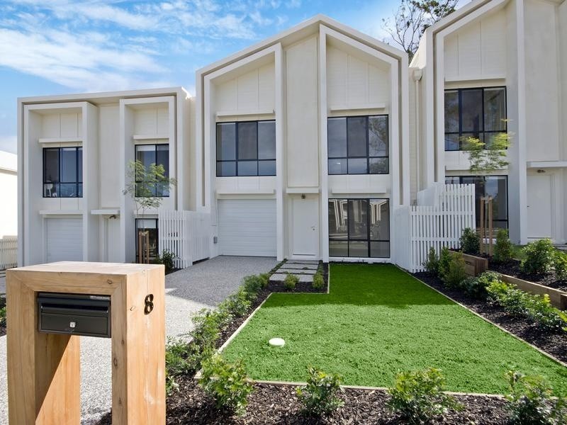 8 Curlew Way, Peregian Springs QLD 4573