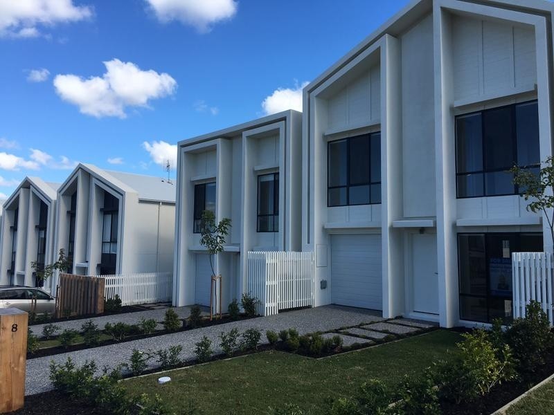 8 Curlew Way, Peregian Springs QLD 4573