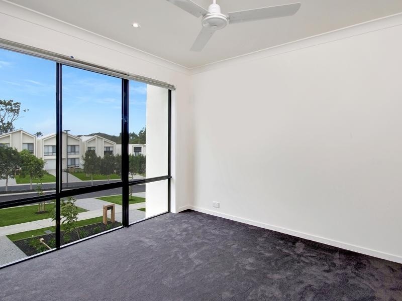 8 Curlew Way, Peregian Springs QLD 4573