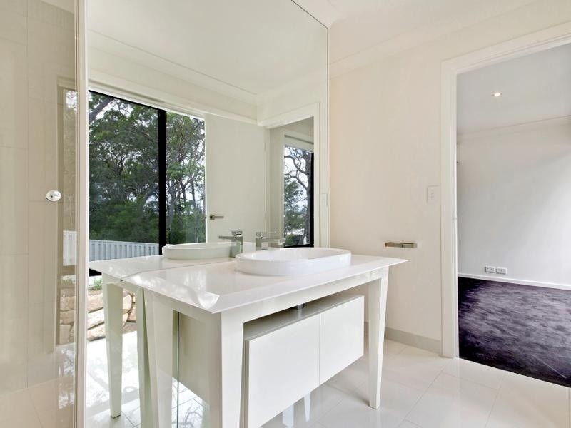 8 Curlew Way, Peregian Springs QLD 4573