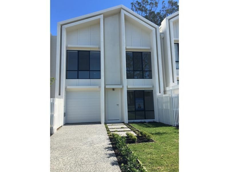 8 Curlew Way, Peregian Springs QLD 4573