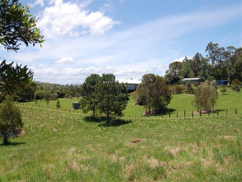 36 Fig Tree Lane, Lake Macdonald QLD 4563