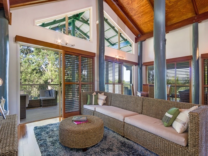 20 Pacific View Drive, Tinbeerwah QLD 4563