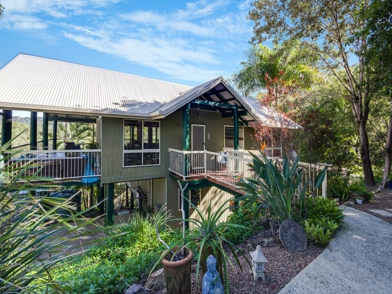 20 Pacific View Drive, Tinbeerwah QLD 4563